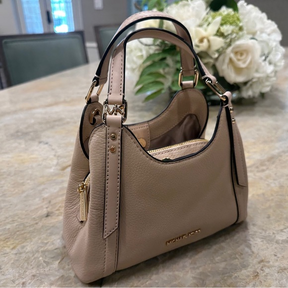 MICHAEL KORS MK Arlo Small Pebbled Leather Crossbody Shoulder Bag Blush Beige - Picture 2 of 10